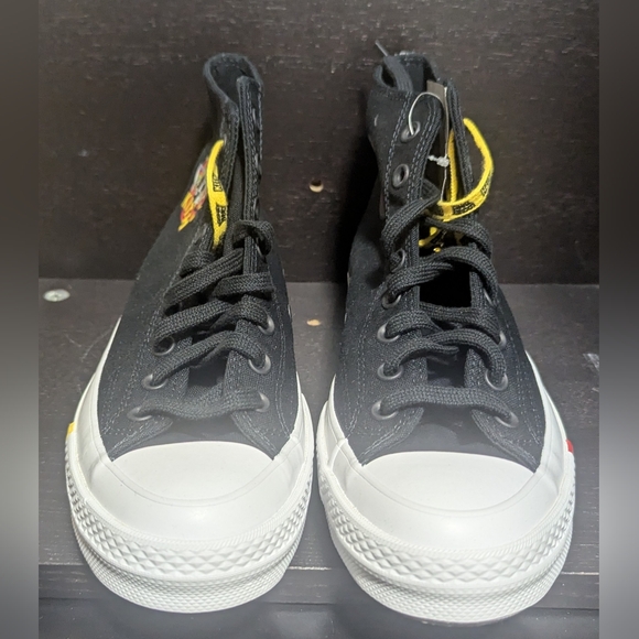 Converse Chuck Taylor All Star 70 Hi Kith X Looney Tunes Size 8| - Picture 2 of 7